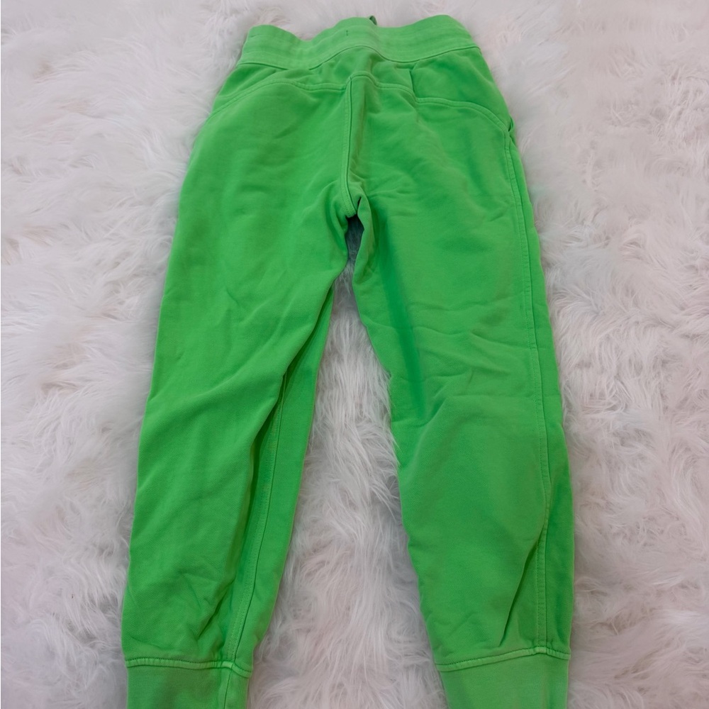 Lululemon Scuba crop jogger - Picture 5 of 7